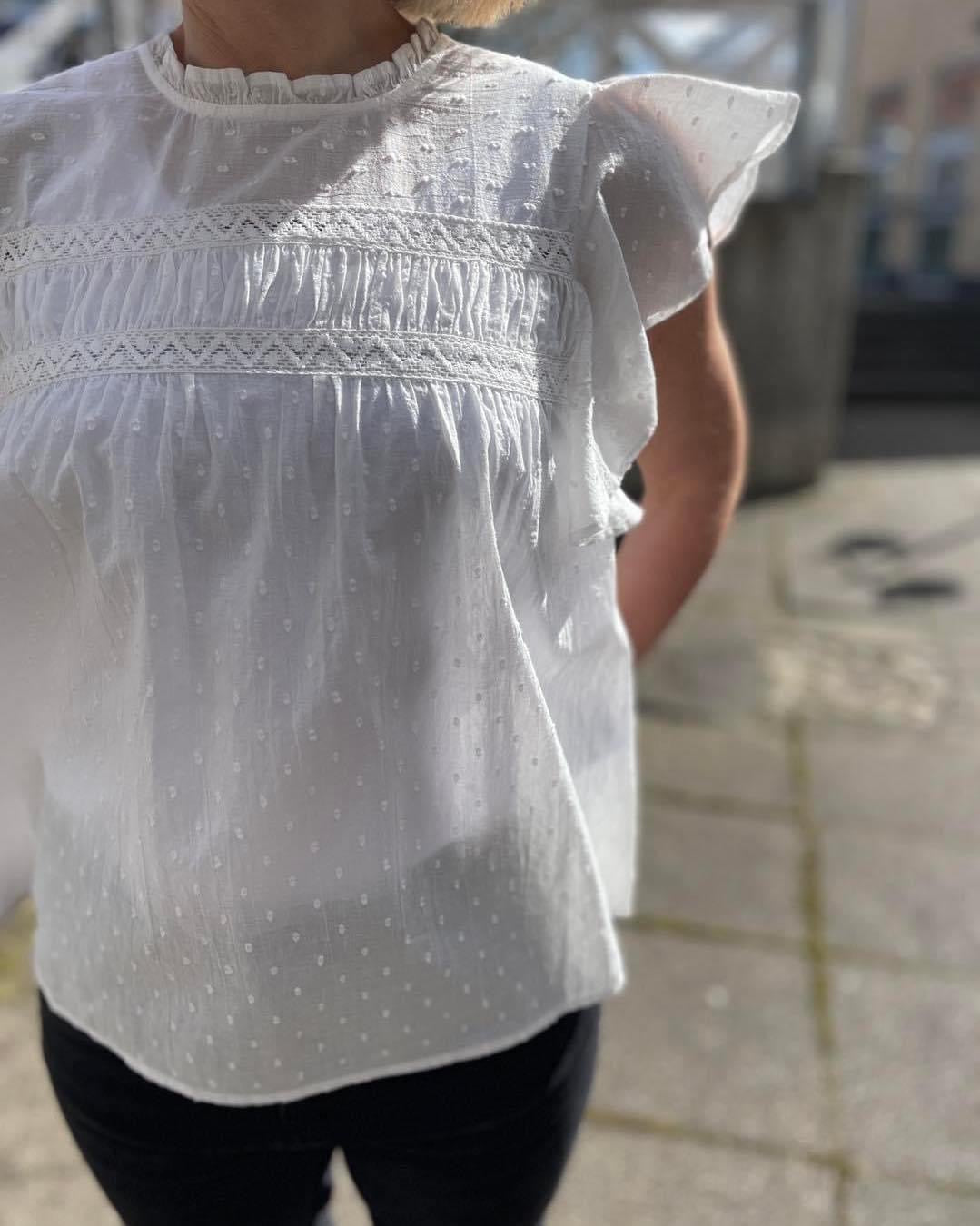 VMTRINE T-Shirts & Tops - Snow White